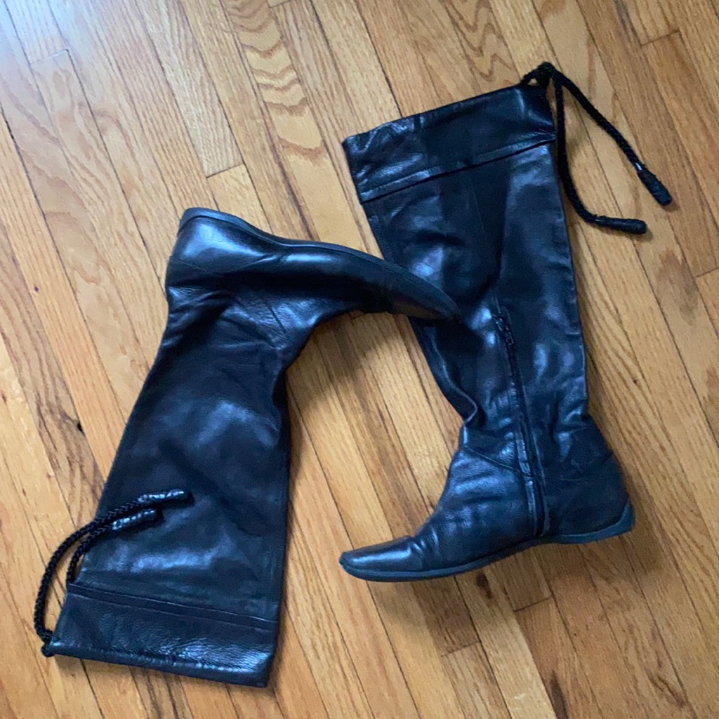 Vintage Banana Republic Tall Black Leather Boots From The Early 2000’s.
